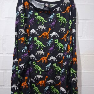 Polera Pijama Estampado de Esqueletos de Dinosaurios Multicolor – Mujer