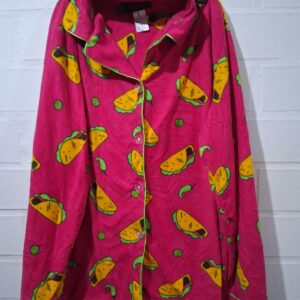 Camisa Pijama de Plush Estampado de Tacos y Ajíes Fucsia – Mujer
